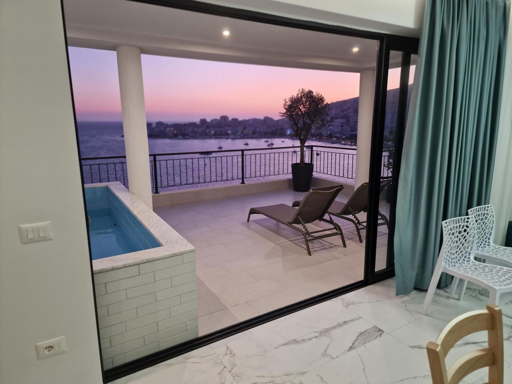 Joanna Suites Sarandë Exterior foto